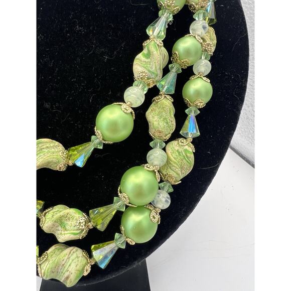 Vendome uranium Green Necklace Earrings Austrian Crystal Swirled Beads Pearl - Picture 4 of 11